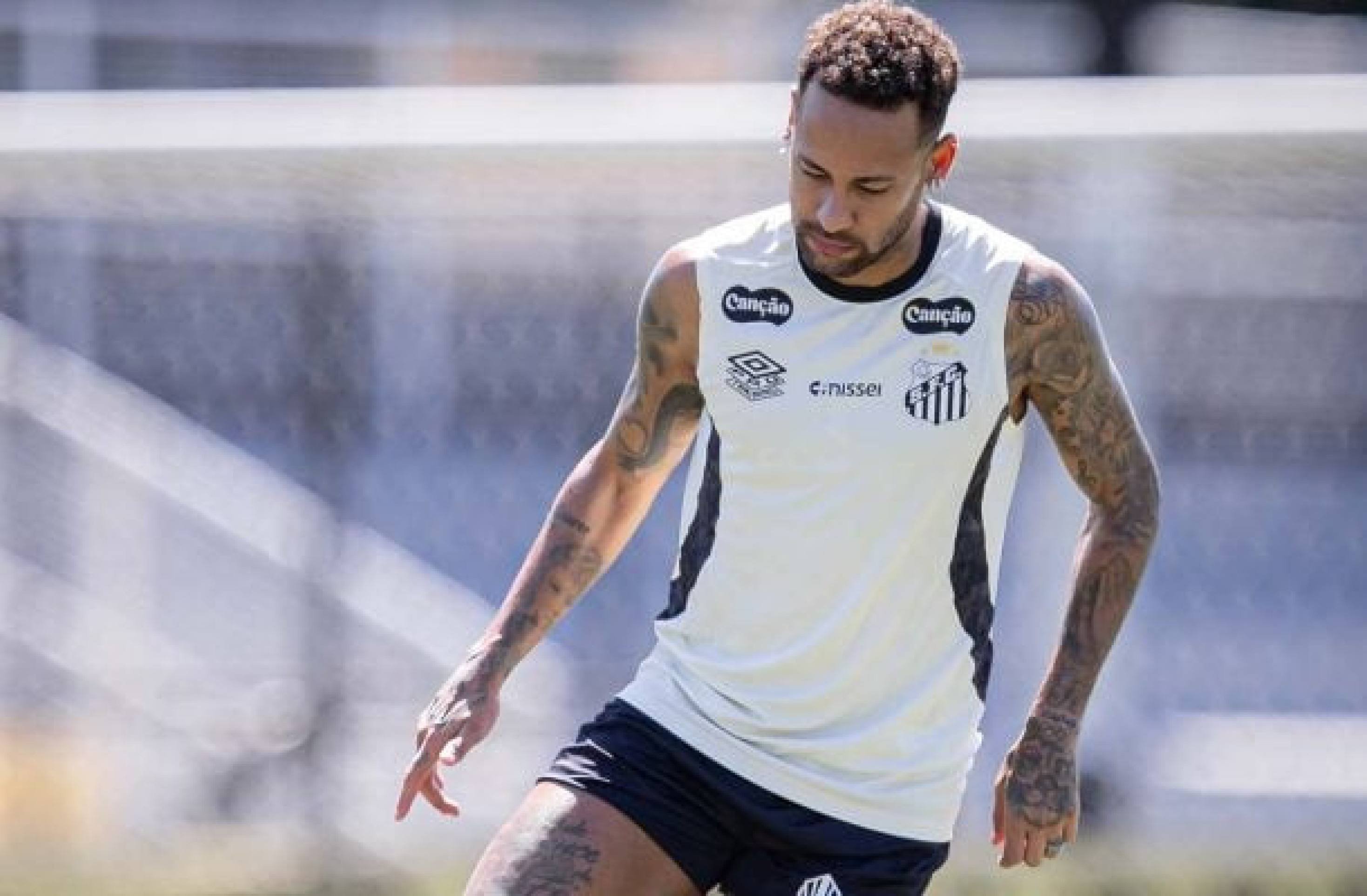 Neymar tem apenas 16 jogos até a Copa do Mundo -  (crédito: Foto: Raul Baretta/ Santos)