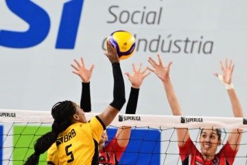 Karen acumula 230 pontos nesta edição da Superliga Feminina de Vôlei -  (crédito:  Rogério Guerreiro/Brasília Vôlei)