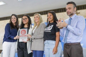 GDF recebe Selo Betinho por ações de combate à fome pelo segundo ano consecutivo
 -  (crédito: Tony Oliveira/Agência Brasília)