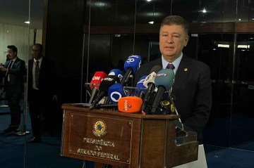 Segundo Carlos Viana, a estratégia agora é concentrar esforços em depoimentos de pessoas que possam contribuir com informações -  (crédito: Danandra Rocha/CB/D.A Press)