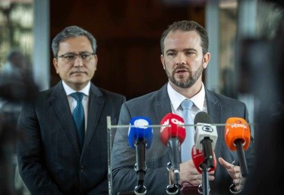 Ao lado do secretário da Receita Federal, Robinson Barreirinhas, o secretário-executivo Dario Durigan disse que Fazenda aguarda resposta dos estados  -  (crédito:  Diogo Zacarias/MF) -Ao lado do secretário da Receita Federal, Robinson Barreirinhas, o secretário-executivo Dario Durigan disse que Fazenda aguarda resposta dos estados  -  (crédito:  Diogo Zacarias/MF)