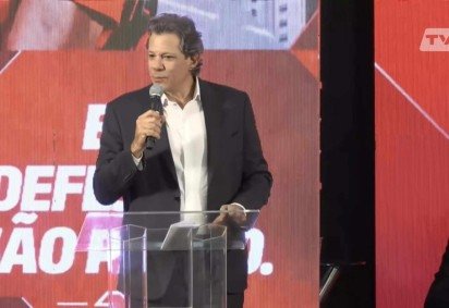Fernando Haddad em cerimônia de lançamento de pré-candidatura ao governo de São Paulo
     -  (crédito: Reprodução das redes sociais) -Fernando Haddad em cerimônia de lançamento de pré-candidatura ao governo de São Paulo
     -  (crédito: Reprodução das redes sociais)
