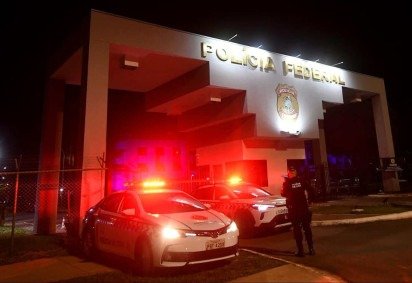 Banqueiro chegou à Superintendência da PF no início da noite desta quinta-feira (19/3) -  (crédito: ED ALVES/CB/D.A.Press)