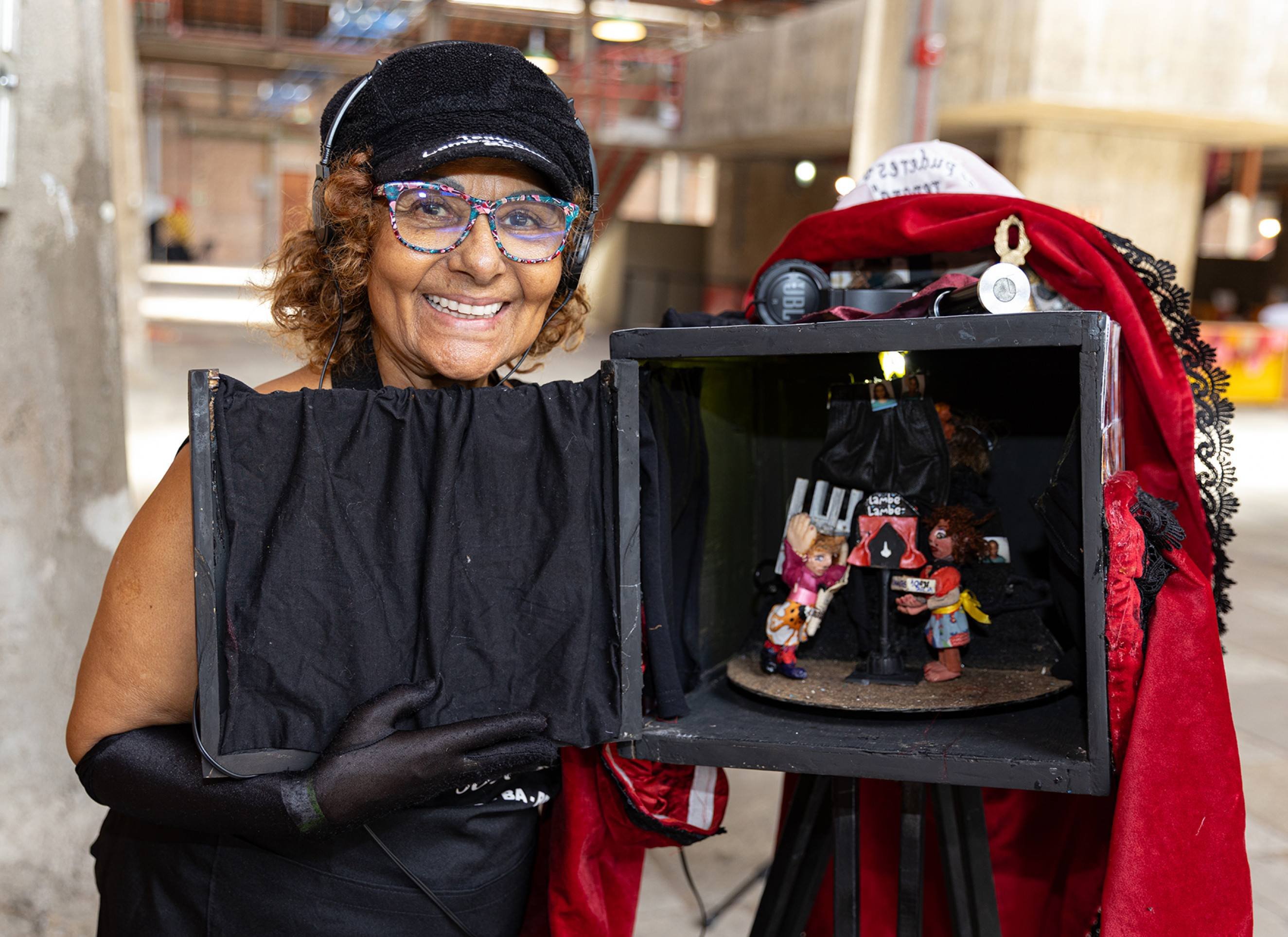 Encontro de teatro lambe-lambe leva 15 espetáculos ao Teatro Nacional