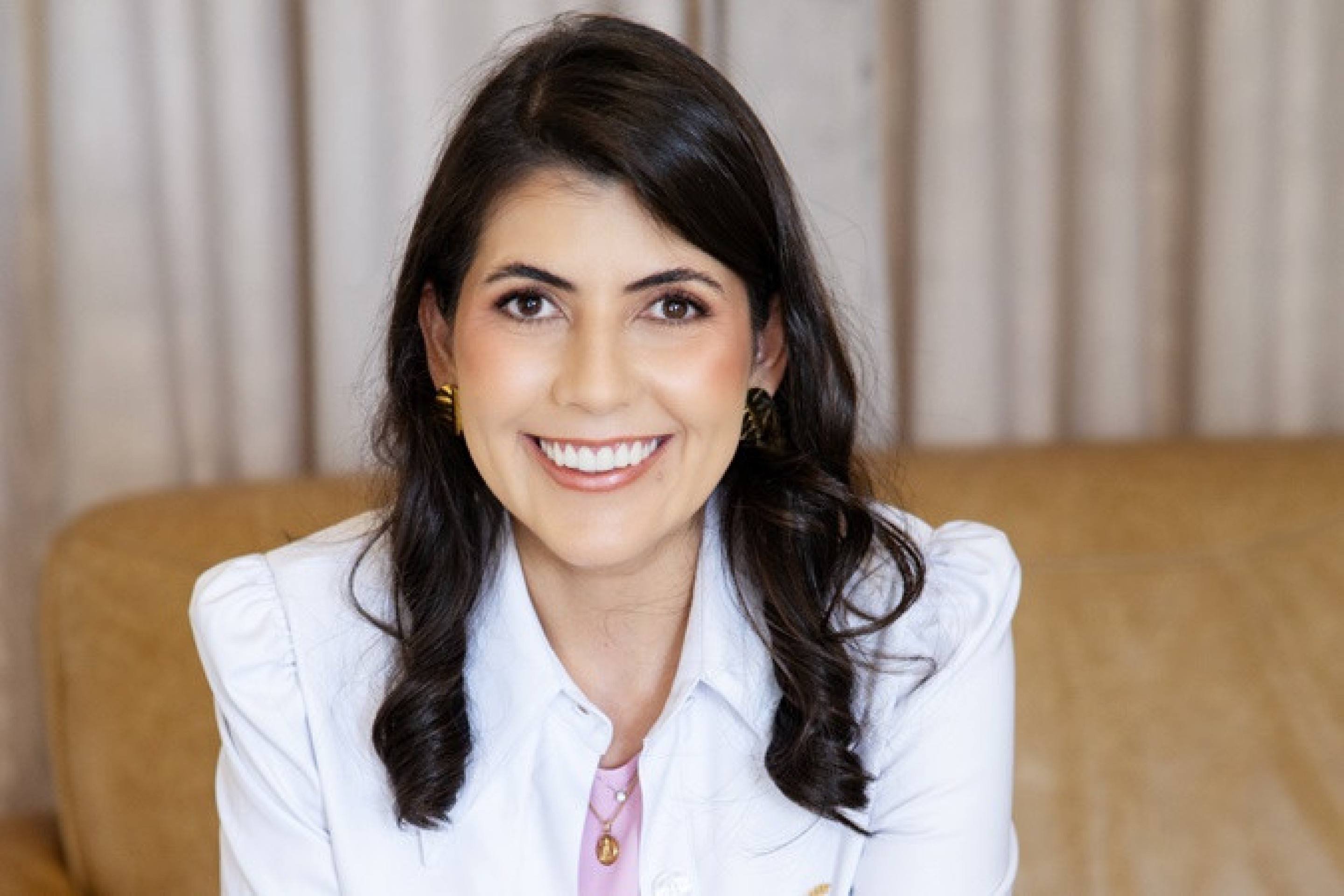 A m&eacute;dica Camilla destaca o impacto da presen&ccedil;a do pais na vida do beb&ecirc;