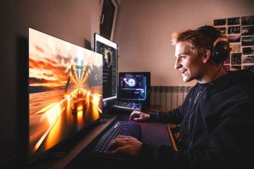 No estudo, os participantes relataram jogar principalmente sozinhos, e a maioria afirmou que se dedica
aos games quase
todos os dias - (crédito: CasarsaGuru/Divulgação ) No estudo, os participantes relataram jogar principalmente sozinhos, e a maioria afirmou que se dedica
aos games quase
todos os dias - (crédito: CasarsaGuru/Divulgação )