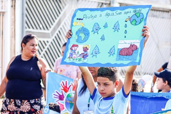 Passeata pelo Uso Consciente da Água e Combate à Dengue -  (crédito: Foto: João Pedro )