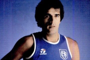 Morre o ex-jogador de basquete, Marquinhos Abdalla - (crédito: Reprodução/CBB) Morre o ex-jogador de basquete, Marquinhos Abdalla - (crédito: Reprodução/CBB)