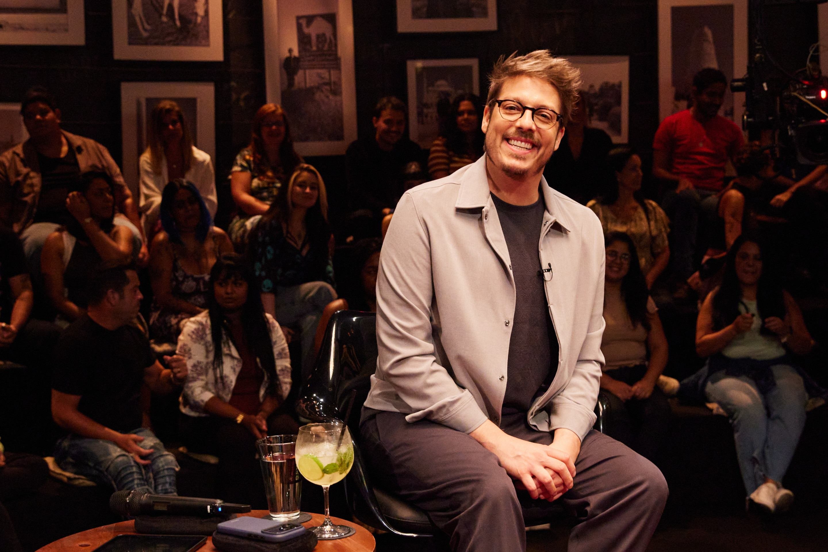 Fábio Porchat estreia 8ª temporada de Que história é essa? nesta terça (24)