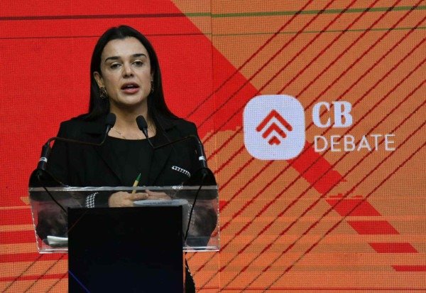 Secretária da Mulher, Giselle Ferreira discursa no CB.Debate 'O Brasil — pelas Mulheres: formação para uma cultura de proteção' -  (crédito: Marcelo Ferreira/CB/D.A Press)
