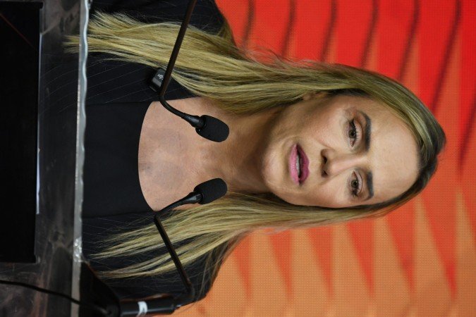 Celina espera apoio do governo federal para socorro ao BRB