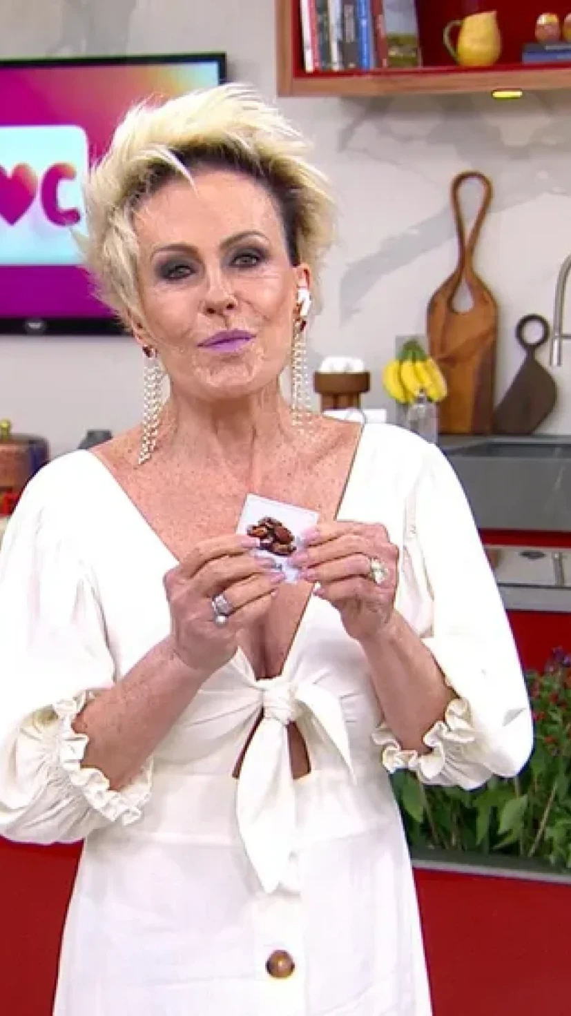 A apresentadora Ana Maria Braga divulgou em seu programa que está praticando a simpatia de São Bento, por conta disso, ela decidiu passar um ano sem comer uma fruta específica. 
 -  (crédito: Reprodução/Gshow )