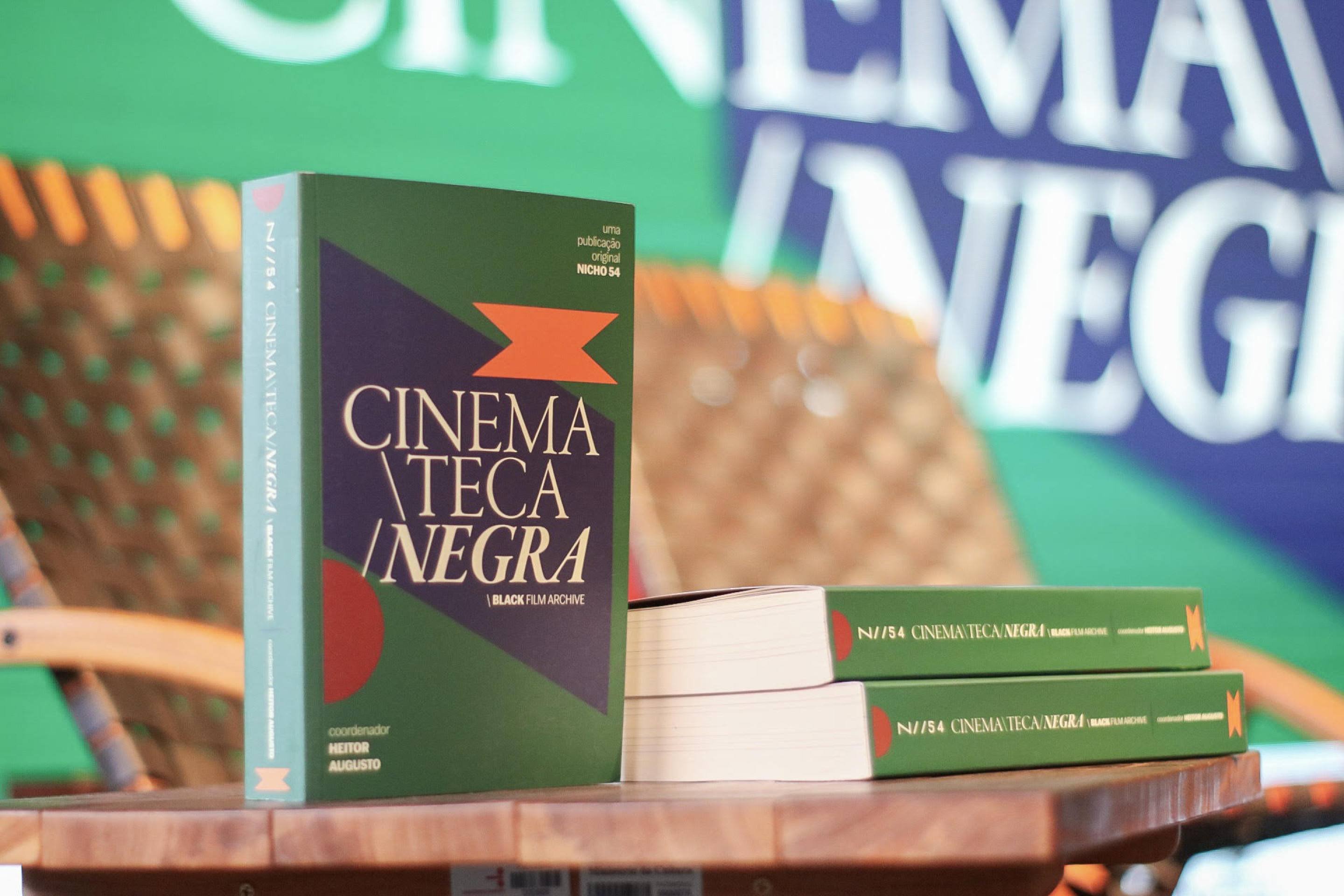 Nicho 54 lança livro que faz levantamento sobre cinema negro no Brasil