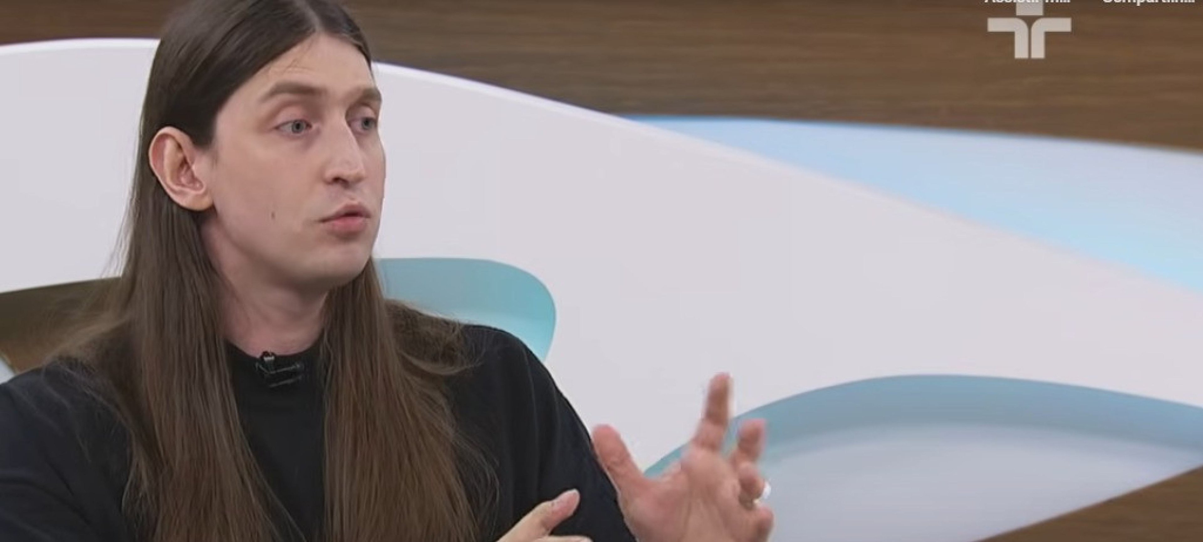 Felca volta às redes, relata bullying e revela fobia social e alcoolismo