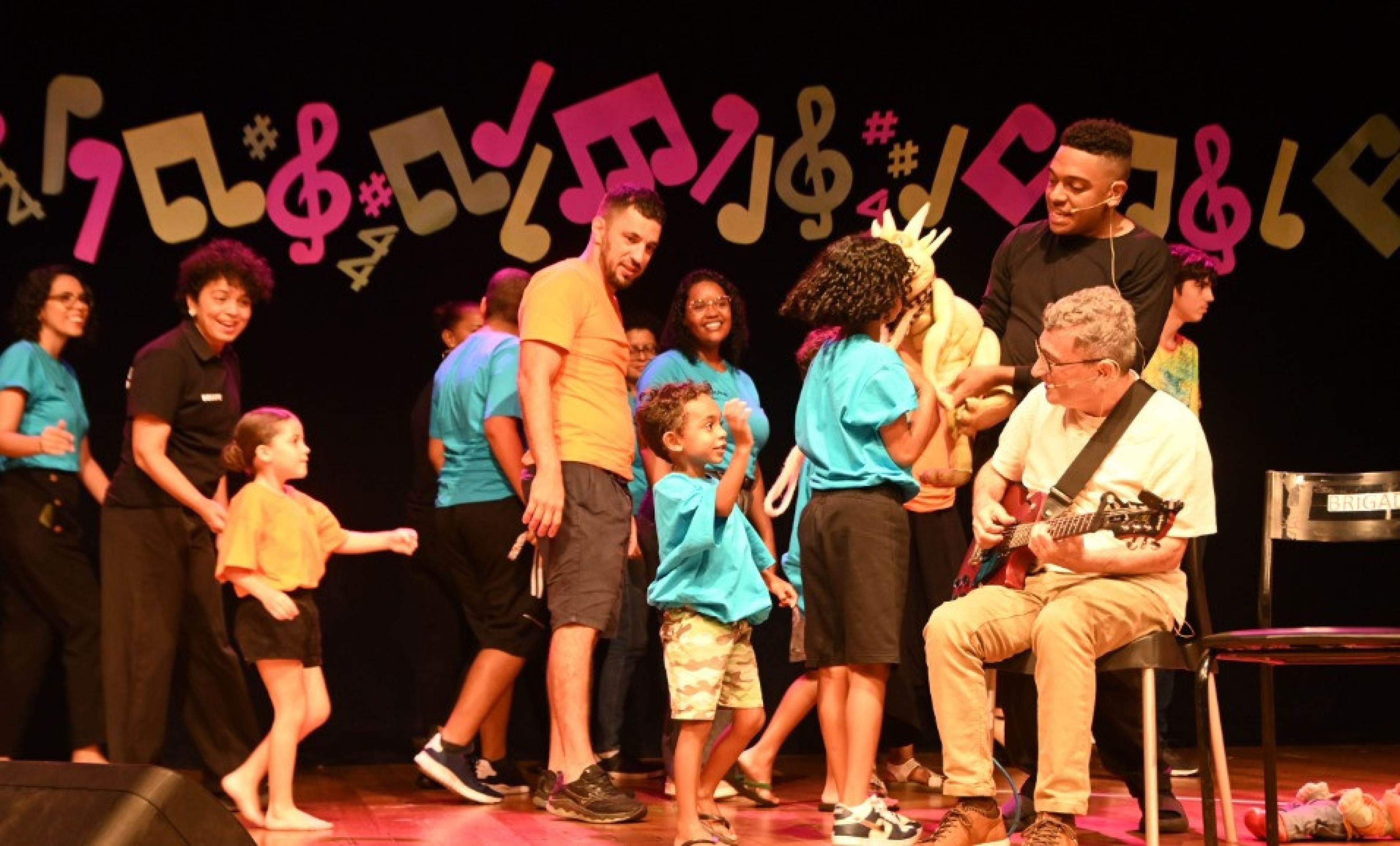 Nessa edi&ccedil;&atilde;o, o m&uacute;sico H&eacute;lio Steinkkopf volta a compor o espet&aacute;culo - Projeto: Uma Sinfonia Diferente