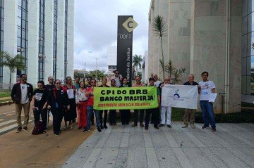 Ambientalistas pressionam TJDFT contra uso de Serrinha para capitalizar BRB
- (crédito: Ana Carolina Alves/CB) Ambientalistas pressionam TJDFT contra uso de Serrinha para capitalizar BRB
- (crédito: Ana Carolina Alves/CB)