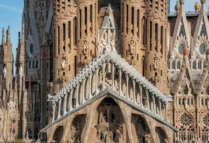 Conclusão de torre na Sagrada Família e centenário da morte de Gaudí marcam a primavera em Barcelona -  (crédito: Uai Turismo) -Conclusão de torre na Sagrada Família e centenário da morte de Gaudí marcam a primavera em Barcelona -  (crédito: Uai Turismo)
