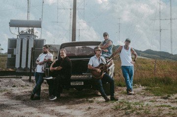 Detonautas Roque Clube aposta em nova sonoridade no disco Rádio love nacional -  (crédito: Jorge Daux)