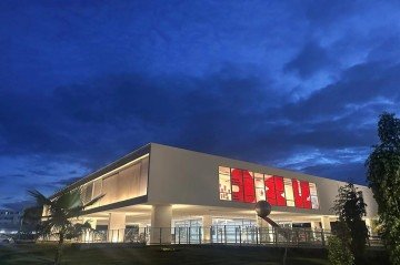 Geometria da Memória reflete sobre todos os tipos de violência de gênero por meio de obras com tecidos, costuras e pinturas -  (crédito: Divulgação)