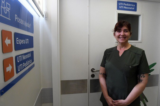  26/03/2026. Cr..dito: Marcelo Ferreira/CB/D.A Press. Brasil. Bras..lia - DF - Hospital Brasiliense realiza 1.. cirurgia card..aca .. beira-leito em rec..m-nascido. 
    