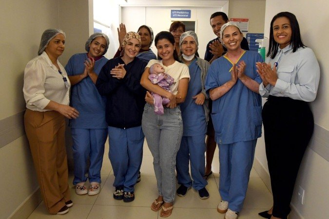  26/03/2026 Crédito: Marcelo Ferreira/CB/D.A Press. Brasil. Brasília - DF -  Hospital Brasiliense. Bebê Ester recebe alta após passar pr uma cirurgia no coração. Dra Roberta Lengruber, coordenadora da UTI pediátrica e neonatal.