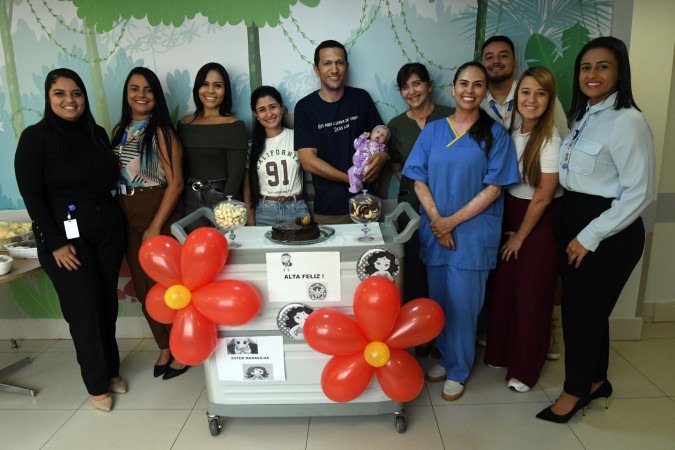  26/03/2026. Cr..dito: Marcelo Ferreira/CB/D.A Press. Brasil. Bras..lia - DF - Hospital Brasiliense realiza 1.. cirurgia card..aca .. beira-leito em rec..m-nascido. 
    