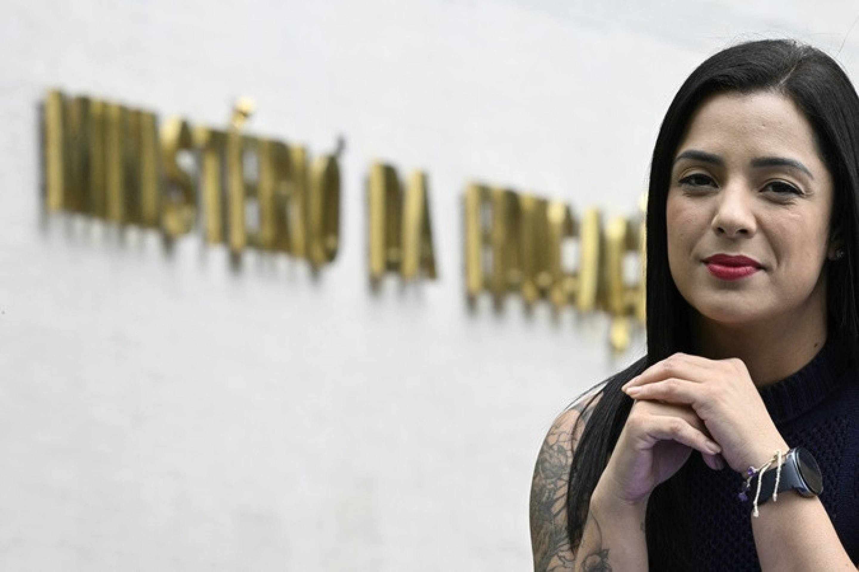 Abertura de concursos para 2026. Na Foto Nath&aacute;lia Rayssa no MEC.