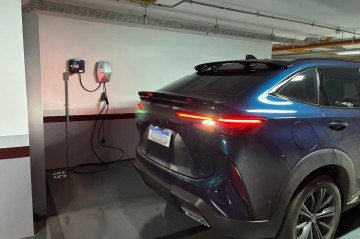 DF tem a segunda maior frota do país, com mais de 50 mil carros elétricos registrados desde 2022 -  (crédito: Beatriz Mascarenhas)
