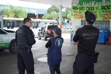 A Operação Vem Diesel é integrada pela Força-Tarefa para Monitoramento e Fiscalização do Mercado de Combustíveis, com participação de Procons -  (crédito: Divulgação/PF)