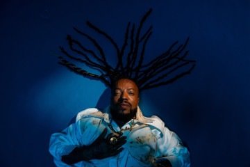 Rael mergulha em novas ondas para novo álbum -  (crédito:  Daniela Toviansky) -Rael mergulha em novas ondas para novo álbum -  (crédito:  Daniela Toviansky)