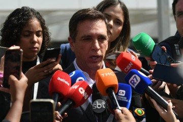 Ex-presidente seguirá sob acompanhamento, com uso de medicação oral e suporte terapêutico, diz médico

 -  (crédito: Marcelo Ferreira/CB/DA.Press) -Ex-presidente seguirá sob acompanhamento, com uso de medicação oral e suporte terapêutico, diz médico

 -  (crédito: Marcelo Ferreira/CB/DA.Press)