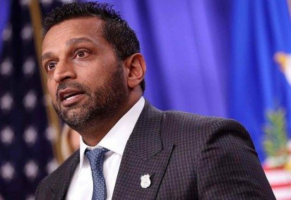 Hackers ligados ao Irã invadem e-mail de diretor do FBI e vazam fotos e mensagens; o que se sabe -  (crédito: BBC Geral) -Hackers ligados ao Irã invadem e-mail de diretor do FBI e vazam fotos e mensagens; o que se sabe -  (crédito: BBC Geral)