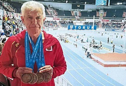 Com 82 anos de idade, Juan López González bateu diversas marcas mundiais na sua categoria de idade -  (crédito: Juan López G.)