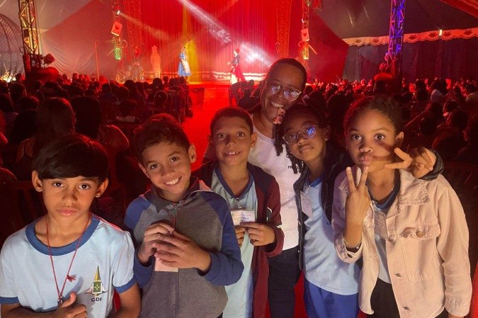 Circo Real Português recebe crianças da rede pública no Taguaparque