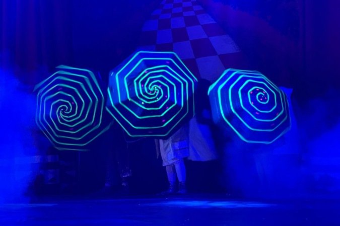 Circo Real Português recebe crianças da rede pública no Taguaparque