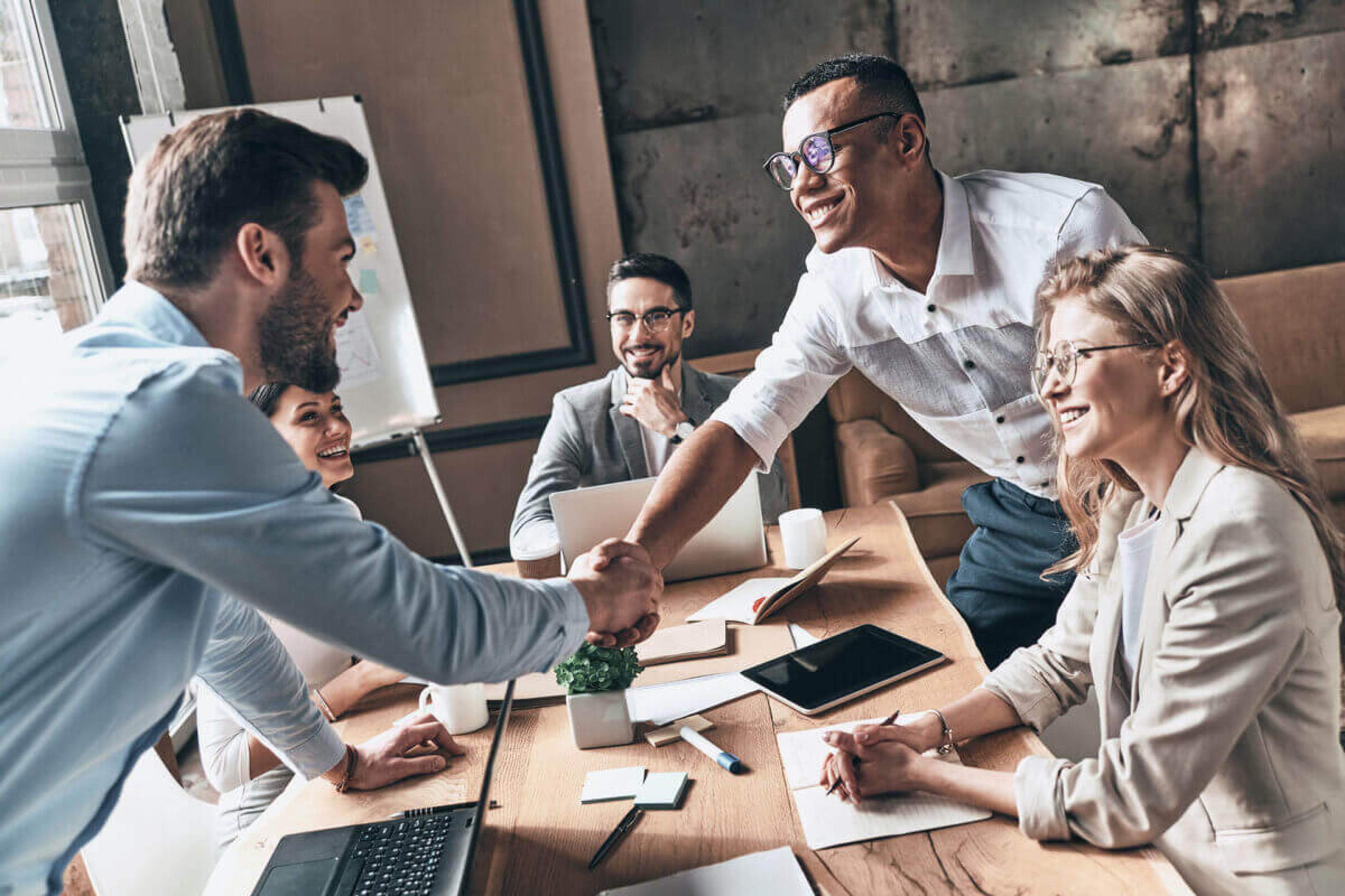 Em um ambiente competitivo, manter clientes satisfeitos e desenvolver essas relações ao longo do tempo tem se mostrado cada vez mais relevante (Imagem: G-Stock Studio | Shutterstock) - (crédito: EdiCase) Em um ambiente competitivo, manter clientes satisfeitos e desenvolver essas relações ao longo do tempo tem se mostrado cada vez mais relevante (Imagem: G-Stock Studio | Shutterstock) - (crédito: EdiCase)