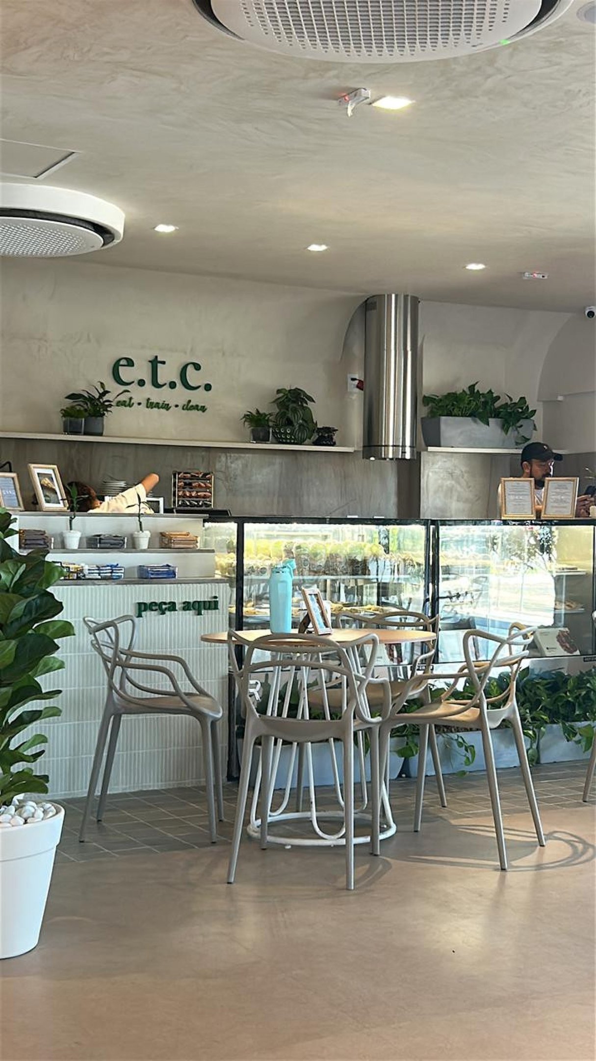 Caf&eacute; ETC, assinado pelo chef Marcelo Petrarca