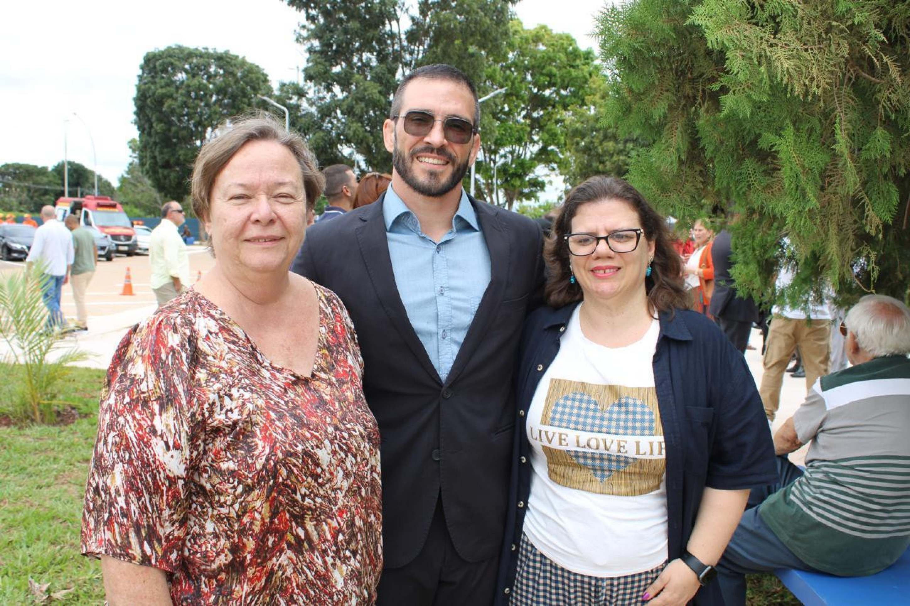 Ros&acirc;ngela Rabelo Maciel, Pedro Chagas Roriz Pestana e Andrea Rabello Maciel