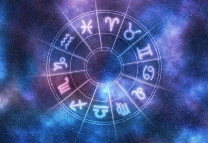 O dia será marcado por emoções intensas, desafios nas relações e a necessidade de agir com maturidade (Imagem: Allexxandar | Shutterstock) -  (crédito: EdiCase) -O dia será marcado por emoções intensas, desafios nas relações e a necessidade de agir com maturidade (Imagem: Allexxandar | Shutterstock) -  (crédito: EdiCase)