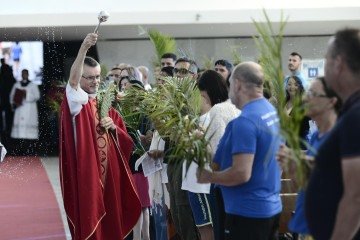 Missa e bênção do Domingo de Ramos são o ponto de partida para a celebração da semana santa -  (crédito: Fotos: Minervino Júnior/CB/D.A.Press)