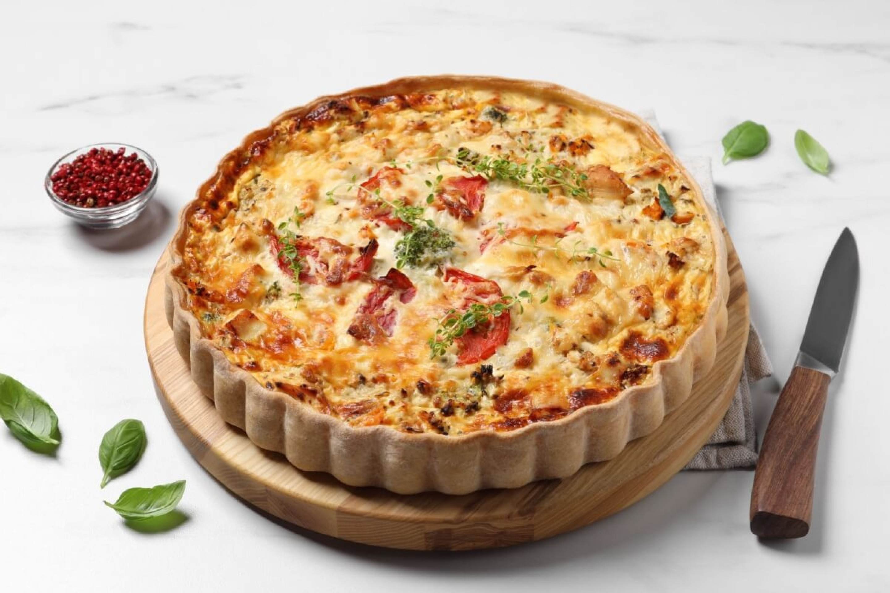 Quiche de tomate e queijo feta (Imagem: New Africa | Shutterstock) - (crédito: EdiCase) Quiche de tomate e queijo feta (Imagem: New Africa | Shutterstock) - (crédito: EdiCase)
