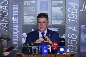 Carlos Viana nega irregularidades em repasses à Igreja Lagoinha. -  (crédito: Foto: Marcos Oliveira/Agência Senado)