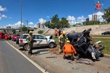 Acidente ocorreu em Taguatinga -  (crédito: CBMDF/Divulgação)