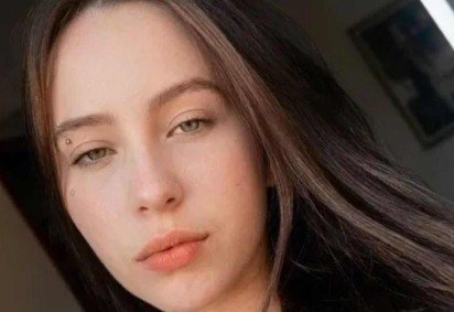 Manuela Vieira Matos Silva, de 23 anos, foi morta a facadas e teve o corpo congelado -  (crédito: Reprodução/Redes Sociais) -Manuela Vieira Matos Silva, de 23 anos, foi morta a facadas e teve o corpo congelado -  (crédito: Reprodução/Redes Sociais)