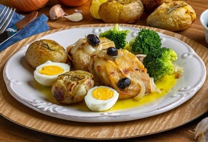 Bacalhau com batata ao murro (Imagem: Bnetto | Shutterstock) -  (crédito: EdiCase) -Bacalhau com batata ao murro (Imagem: Bnetto | Shutterstock) -  (crédito: EdiCase)