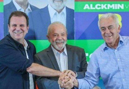 Na avaliação do dirigente estadual, Lula deve chamar o presidente do PSD, Gilberto Kassab, para ser o seu vice, e defender a ida de Geraldo Alckmin, seu atual vice-presidente, para concorrer ao Senado por São Paulo -  (crédito: Ricardo Stuckert/Divulgação PT) -Na avaliação do dirigente estadual, Lula deve chamar o presidente do PSD, Gilberto Kassab, para ser o seu vice, e defender a ida de Geraldo Alckmin, seu atual vice-presidente, para concorrer ao Senado por São Paulo -  (crédito: Ricardo Stuckert/Divulgação PT)