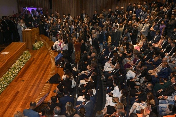 Celina discursou para um auditório lotado na Câmara Legislativa, lembrou o legado político e anunciou prioridades