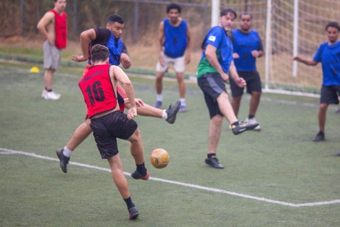 Modalidades não tem goleiro fixo e todos os jogadores participam tanto da defesa quanto do ataque -  (crédito: Cristiano Hoppe Navarro)