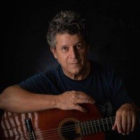 Cantor e compositor Celso Adolfo: conexões mineiras -  (crédito: Reprodução/Divulgação)