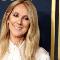 Torre Eiffel iluminada em homenagem a Céline Dion, em Paris -  (crédito: Pierre Suu / Getty Images)